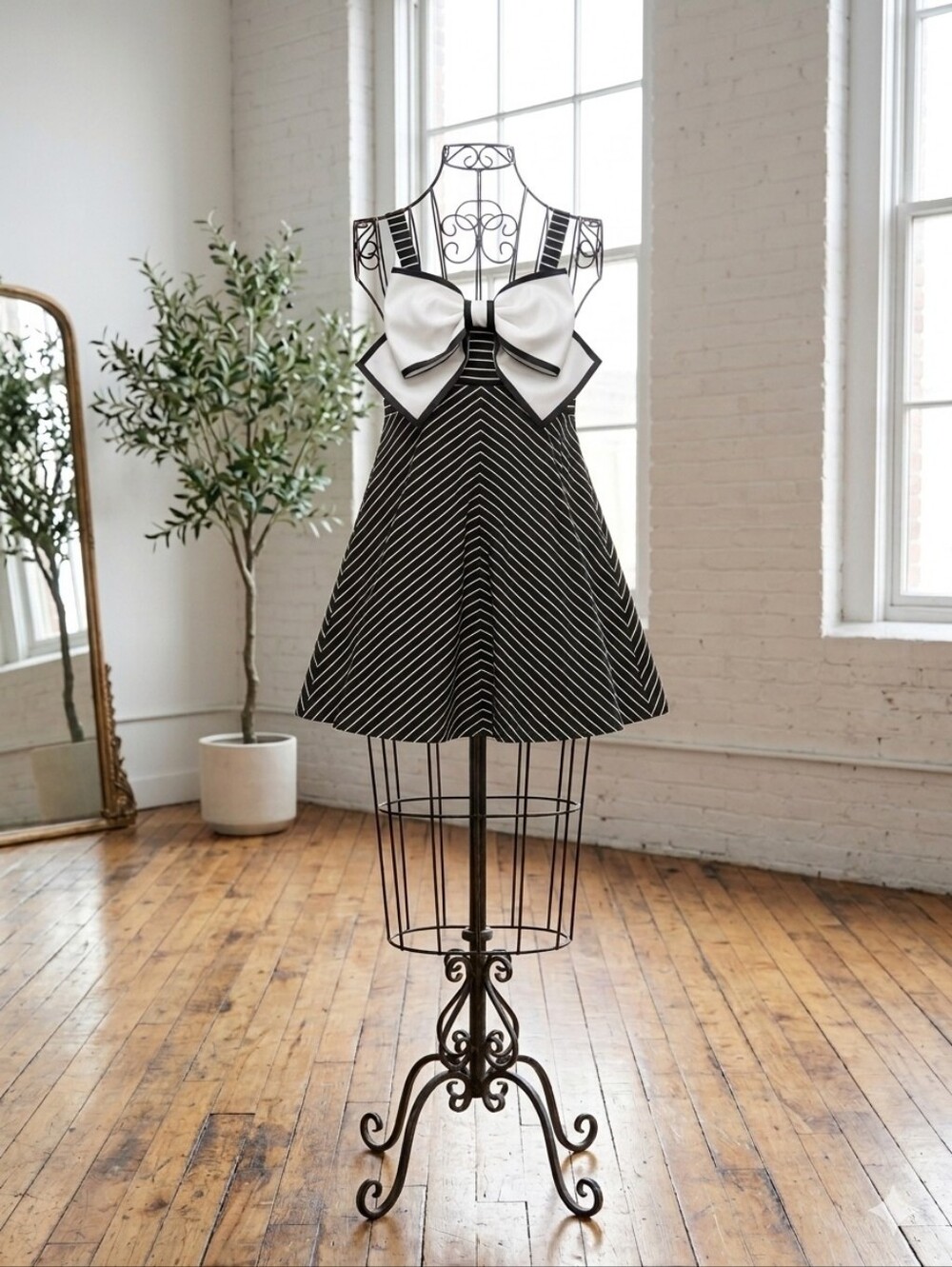 iris & ivy Black and White Striped Dress with Large White Bow